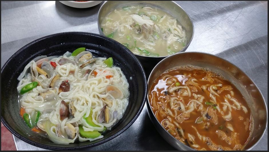 칼국수 3종.JPG(106618 bytes)