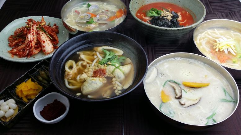 우동 칼국수.JPG(70932 bytes)