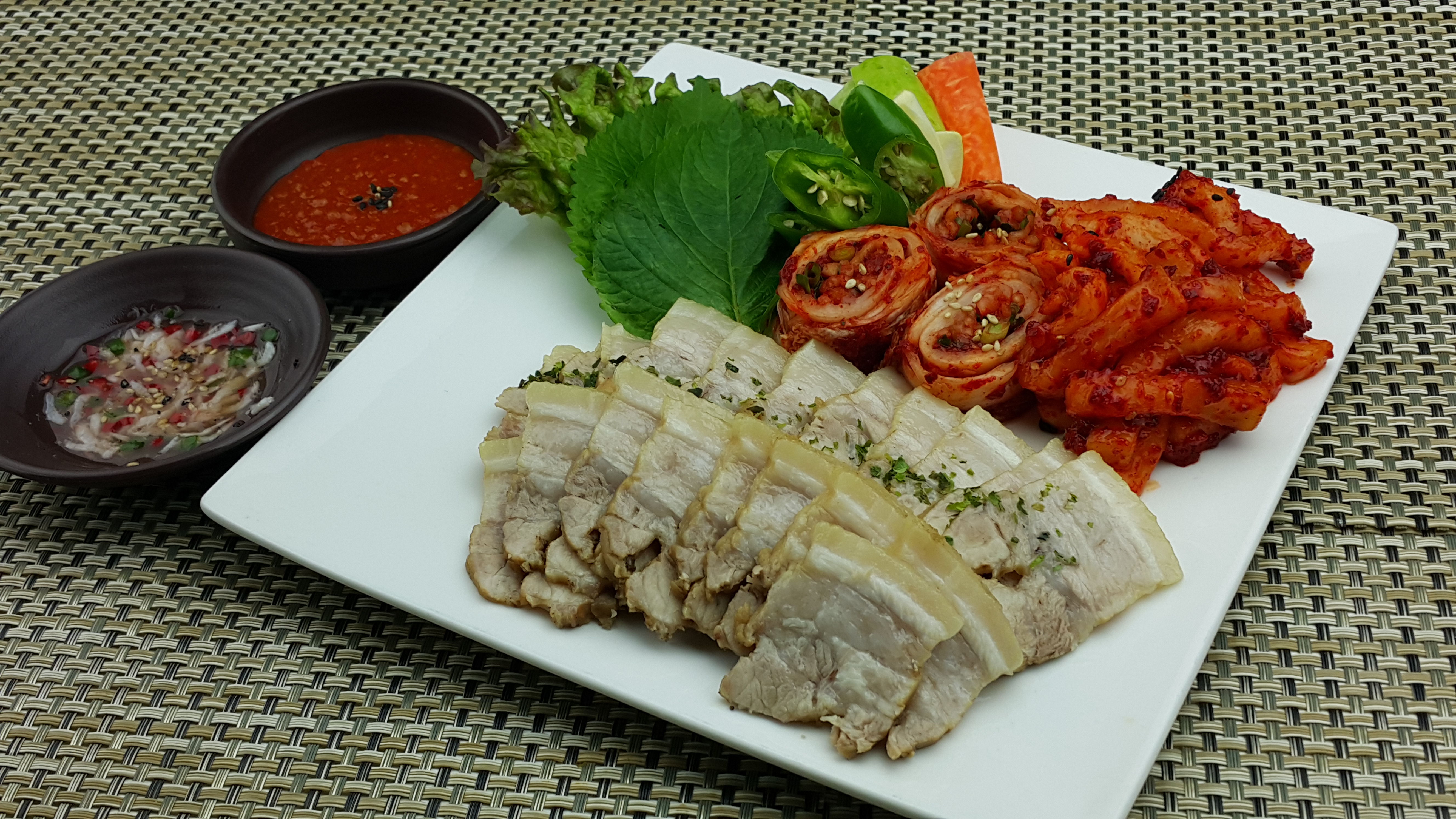 16.02.19 1인보쌈수육(완성).jpg(5593186 bytes)